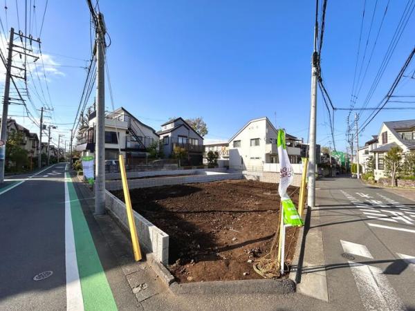 国分寺市西恋ヶ窪4丁目の土地　全3区画 前面道路含む現地写真