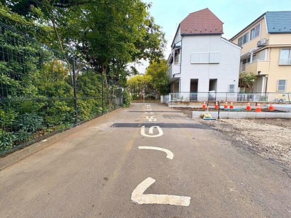 国分寺市東元町3丁目の土地 前面道路含む現地写真