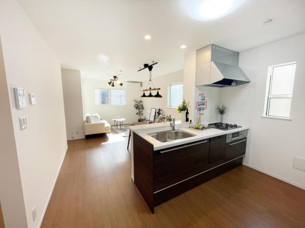 新築戸建 江戸川区南小岩4丁目 JR中央・総武線小岩駅 5,580万円