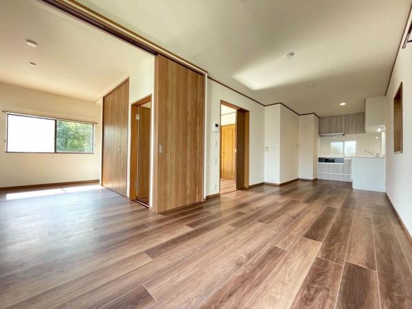 東大和市高木町2丁目の戸建 リビング