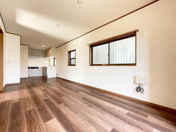 東大和市高木町2丁目の戸建 リビングダイニング