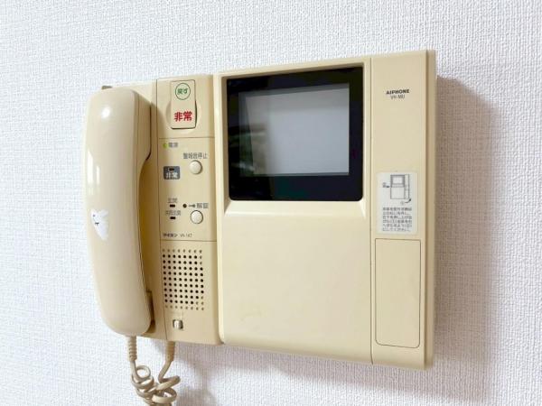 クオーレ武蔵大和パテラ TVモニター付きインターフォン