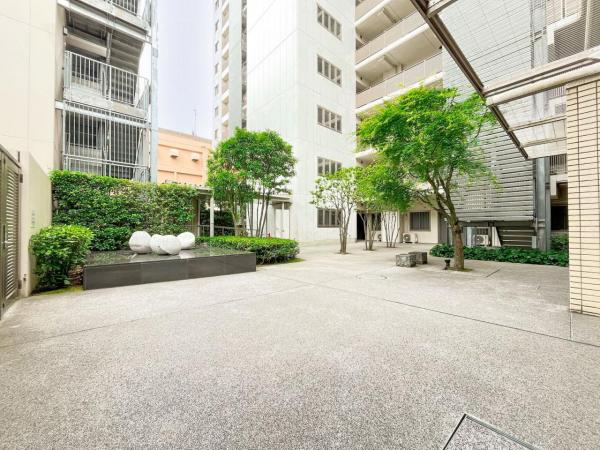 ミッドガーデンシティ ザ・タワー＆ヴィラ 中庭