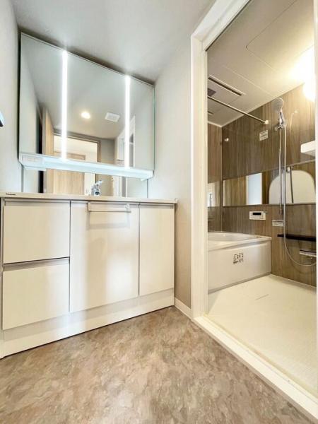 ヴィラージュヴェール一番館 洗面化粧台