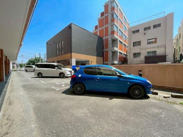 ライオンズマンション一橋学園 敷地内駐車場