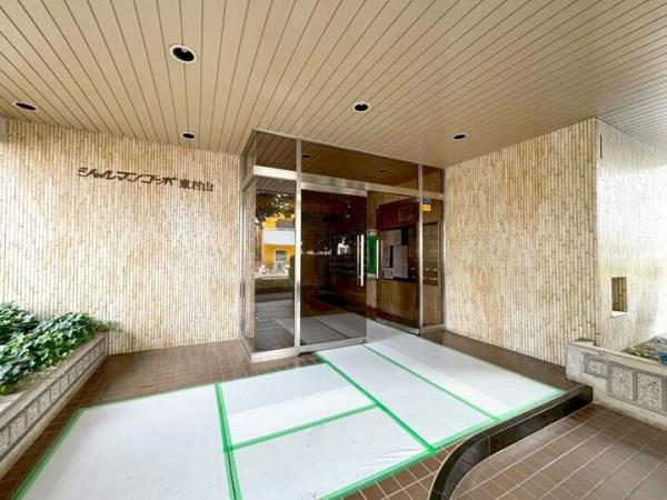 シャルマンコーポ東村山 エントランス（外）