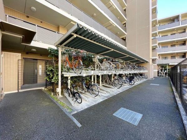 武蔵野レジデンス壱番街 1階 駐輪場