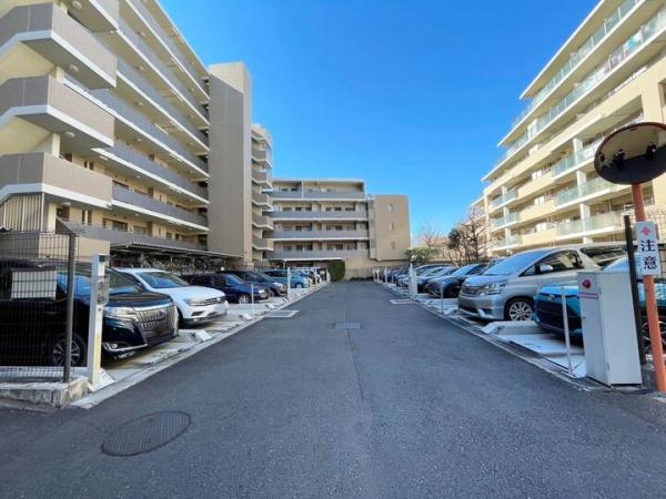 武蔵野レジデンス壱番街 1階 敷地内駐車場