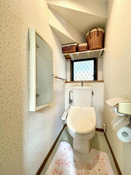 東大和市中央4丁目の戸建 トイレ