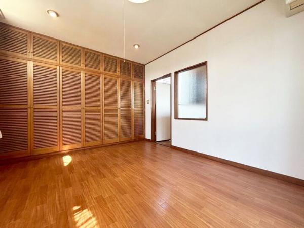 東大和市狭山4丁目の戸建 寝室