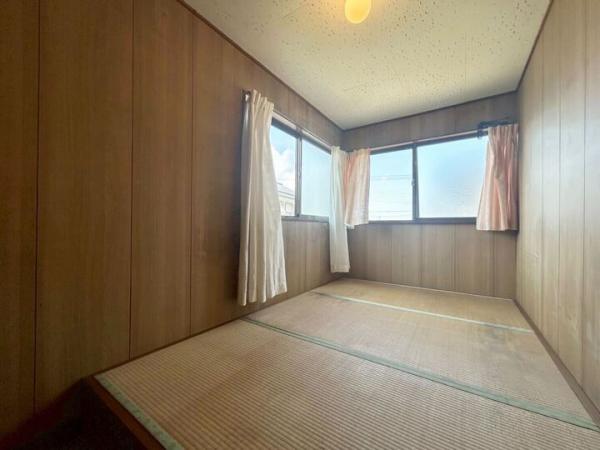 東大和市狭山4丁目の戸建 リビング以外の居室