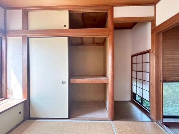 東大和市狭山4丁目の戸建 収納