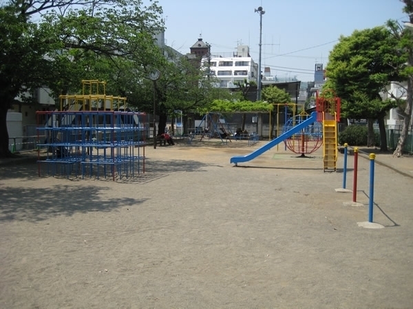 トマス本八幡 駐輪場