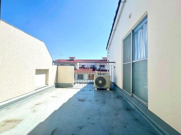 ホームタウン宮前住宅6号棟 バルコニー