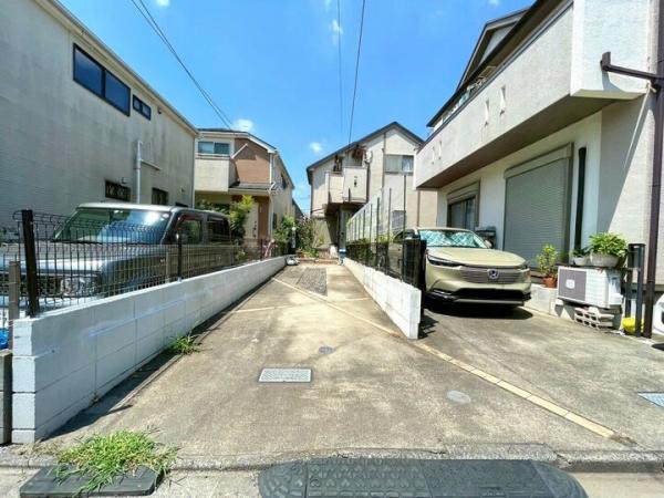 小平市学園東町3丁目の戸建 駐車場