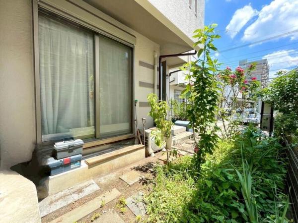 小平市学園東町3丁目の戸建 庭
