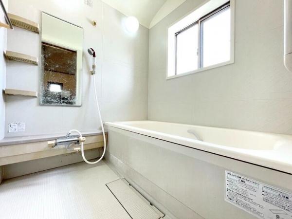 小平市学園東町3丁目の戸建 浴室