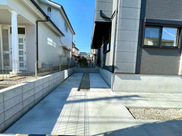 小平市上水新町2丁目の新築戸建 駐車場