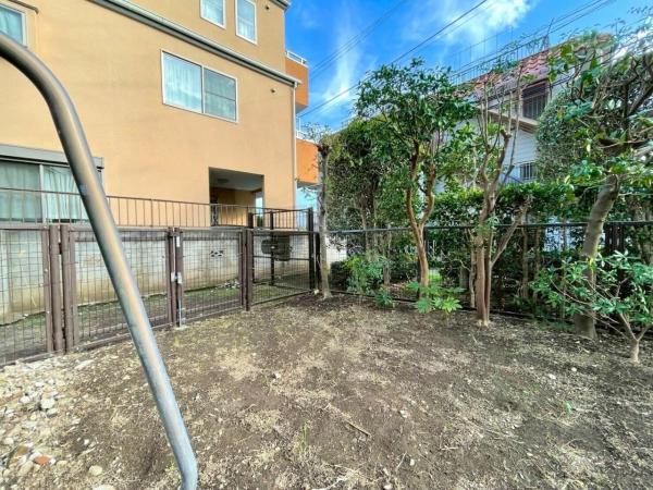 ネオコーポ国分寺 庭