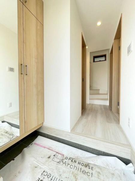 東大和市向原6丁目の新築戸建 玄関