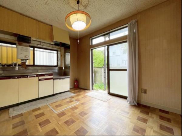 東大和市蔵敷1丁目の中古戸建 ダイニングキッチン