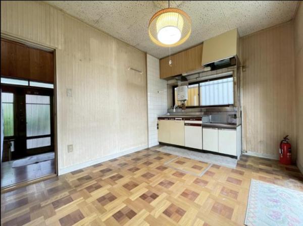 東大和市蔵敷1丁目の中古戸建 ダイニング