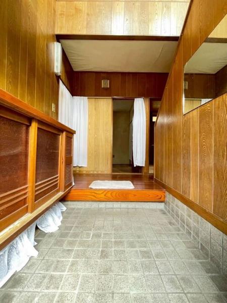 東大和市蔵敷1丁目の中古戸建 玄関