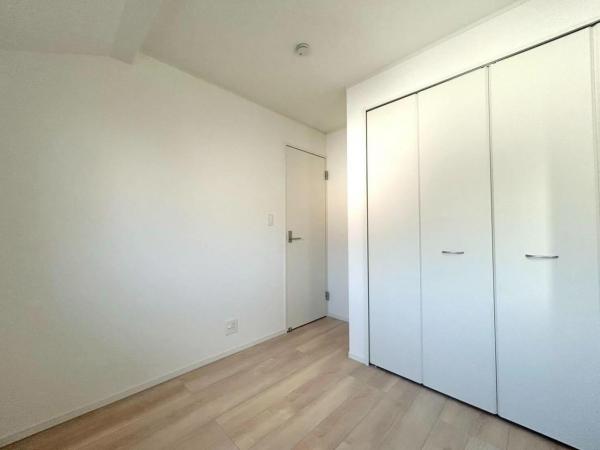 東村山市青葉町3丁目の新築戸建 洋室