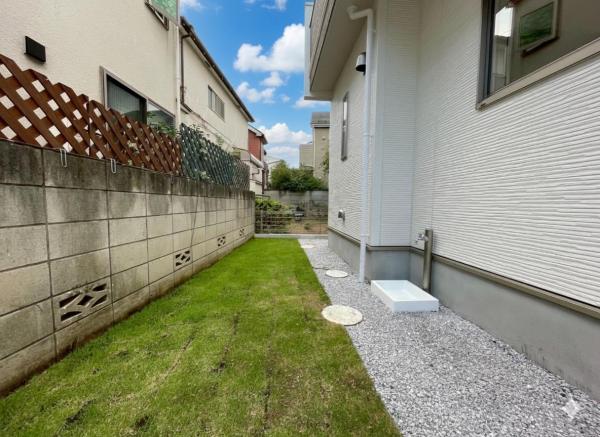 小金井市貫井南町5丁目の戸建 庭