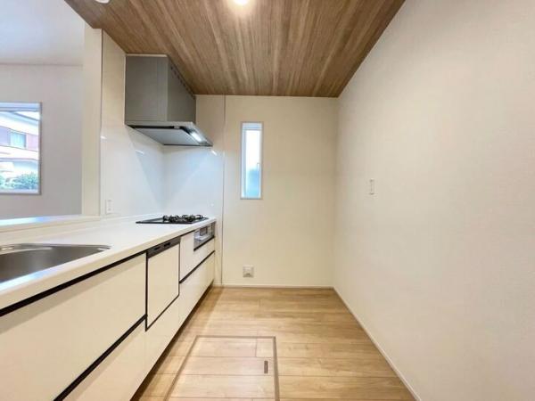 小金井市貫井南町5丁目の戸建 キッチン