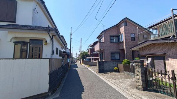 横浜市泉区　中古戸建 前面道路含む現地写真
