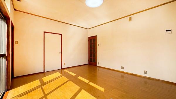 横浜市泉区　中古戸建 リビング