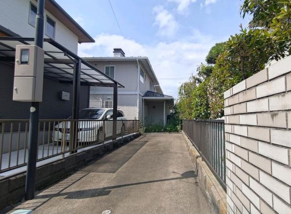 三郷市早稲田　中古戸建 駐車場