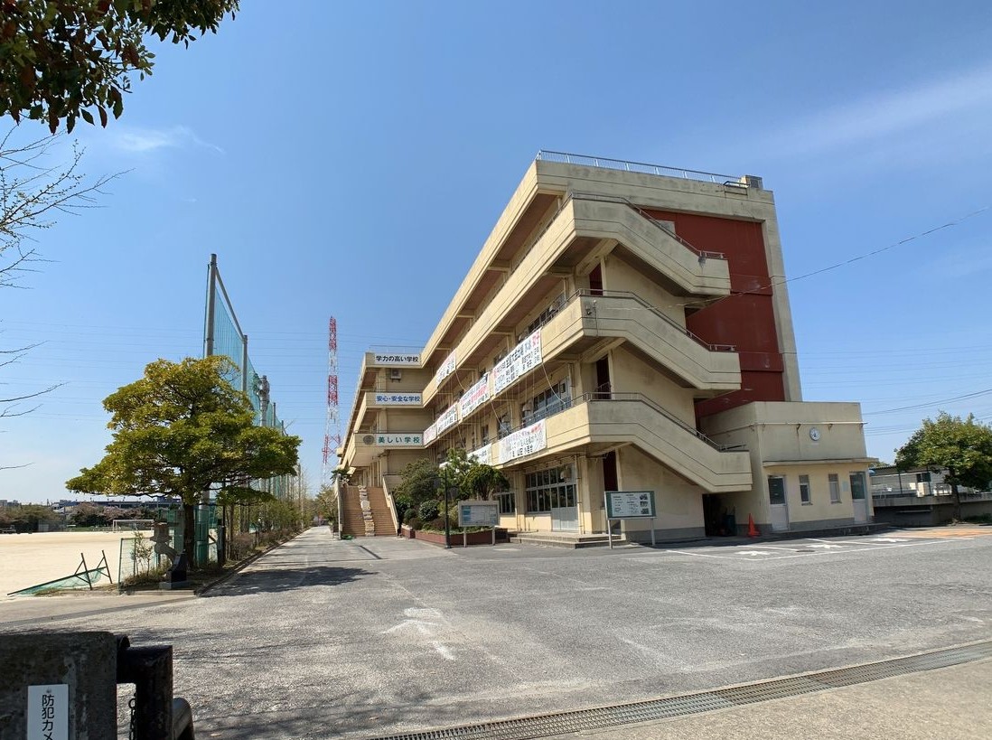 三郷市早稲田　中古戸建 庭