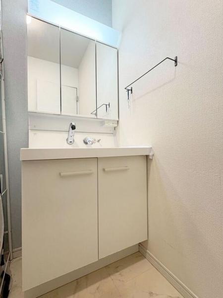 東村山市萩山町1丁目の戸建 洗面化粧台