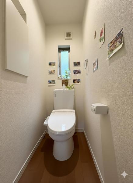 東村山市萩山町1丁目の戸建 トイレ