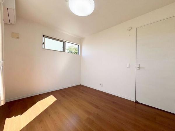 東村山市萩山町1丁目の戸建 寝室