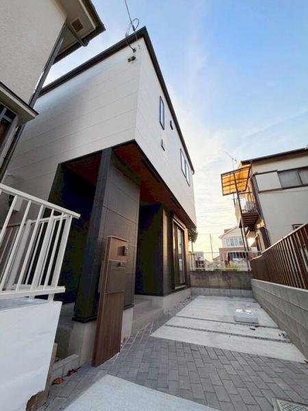 東村山市富士見町4丁目の新築戸建 駐車場