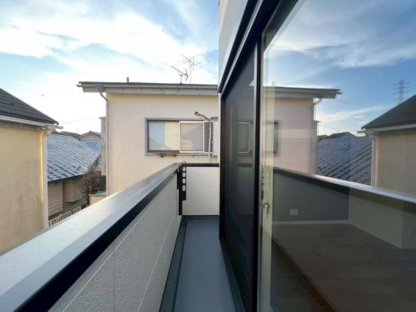 東村山市富士見町4丁目の新築戸建 バルコニー