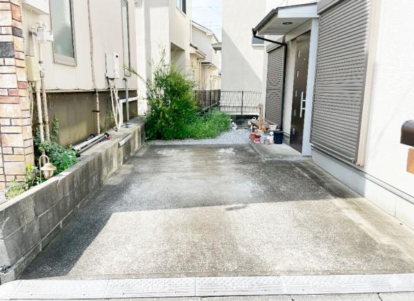 川口市戸塚南5丁目 中古戸建 駐車場