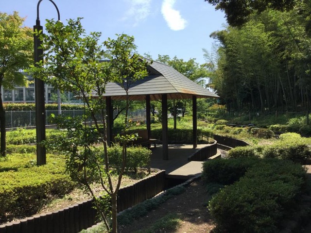 川口市戸塚南5丁目 中古戸建 発電・温水設備(共用部)