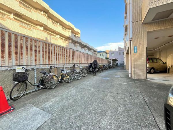 サンコート池袋 駐輪場