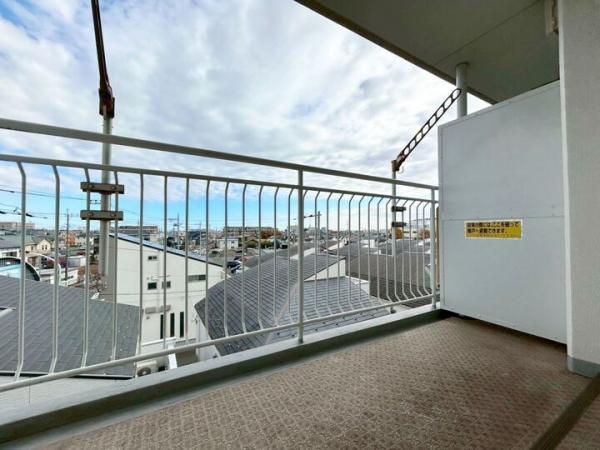 東大和ナショナルコート バルコニー