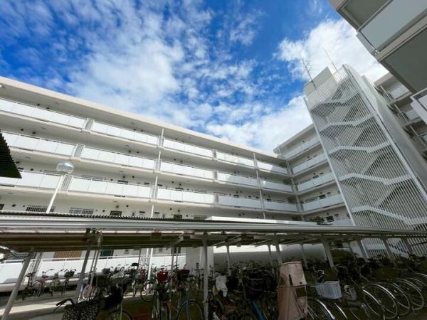 東大和ナショナルコート 現況写真