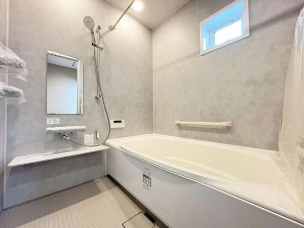 小平市津田町2丁目の新築戸建 浴室