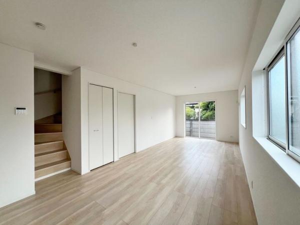 国分寺市東戸倉1丁目の戸建　ラスト2棟 リビング