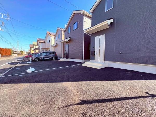 国分寺市東戸倉1丁目の戸建　ラスト2棟 駐車場