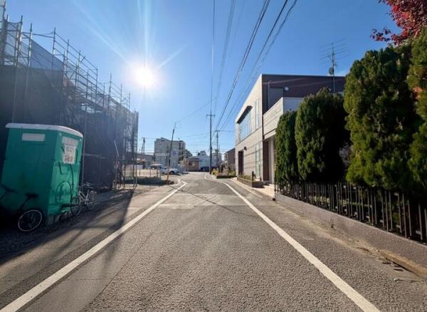 国分寺市東戸倉1丁目の戸建　ラスト2棟 前面道路含む現地写真