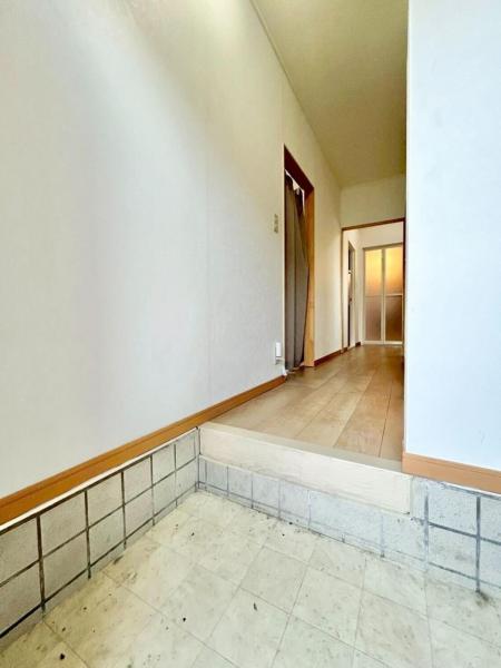 東大和市狭山2丁目の戸建 玄関