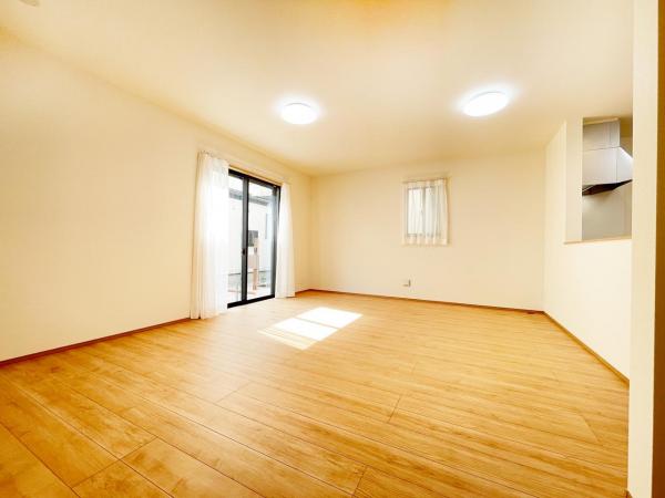 東小岩1丁目新築住宅【全12棟】 リビングダイニング